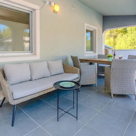 Hh Stjepanovic By Interhome Tatil Evi Vir