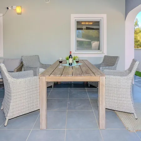 Tatil Evi Hh Stjepanovic By Interhome *