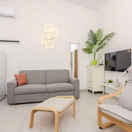 Tatil Evi Hh Stjepanovic By Interhome Vir